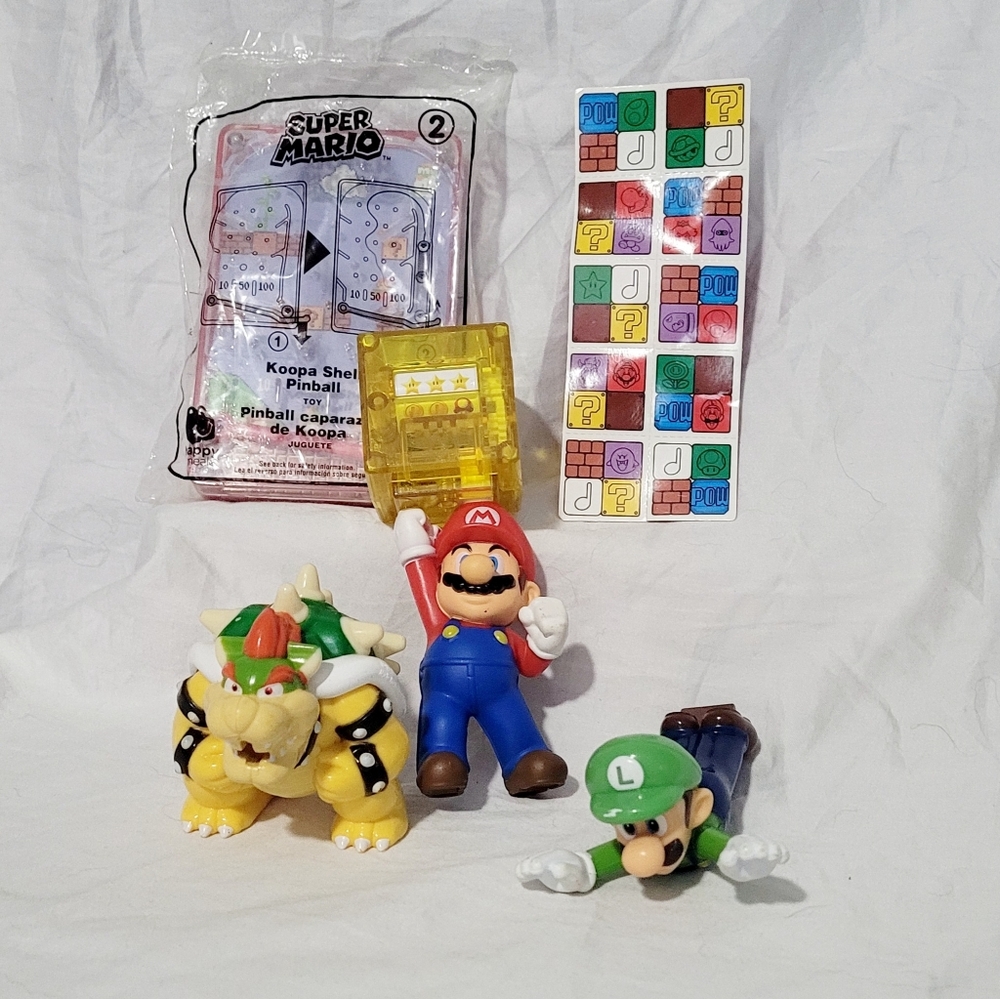 Lot of 4 Super Mario Happy Meal Toys Mario, Luigi, Bowser